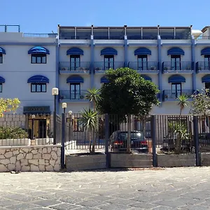 Al Faro Licata